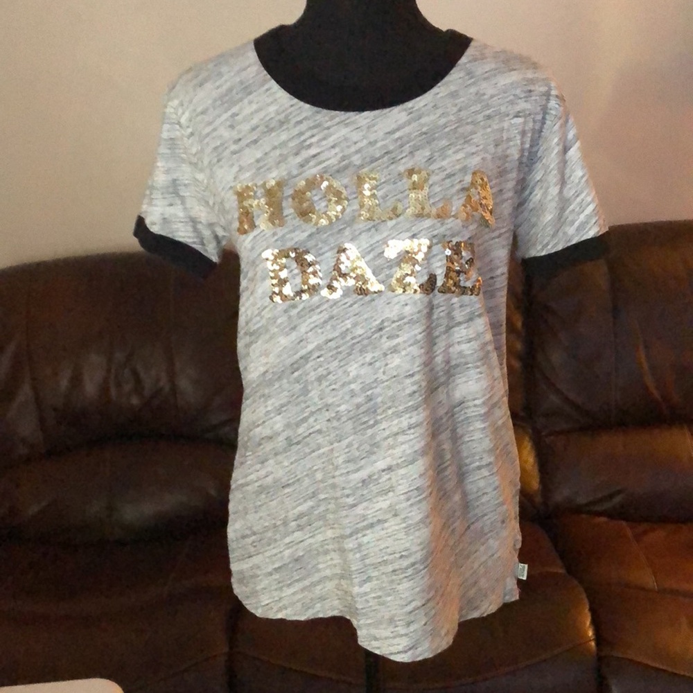 Pink tshirt - Picture 2 of 4